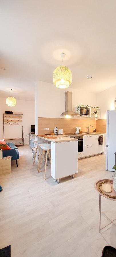 Artpink - Ideal Pros - Proche Commerces - Agathor Montluçon Exteriér fotografie